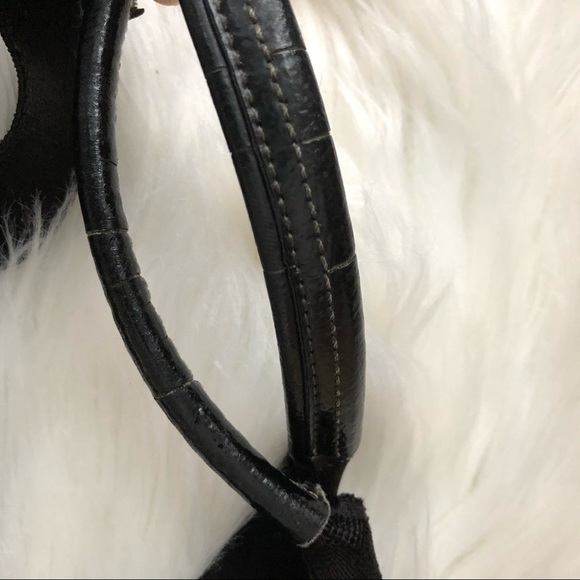 COACH Black Monogram handles and shoulder strap. - Picture 2 of 10